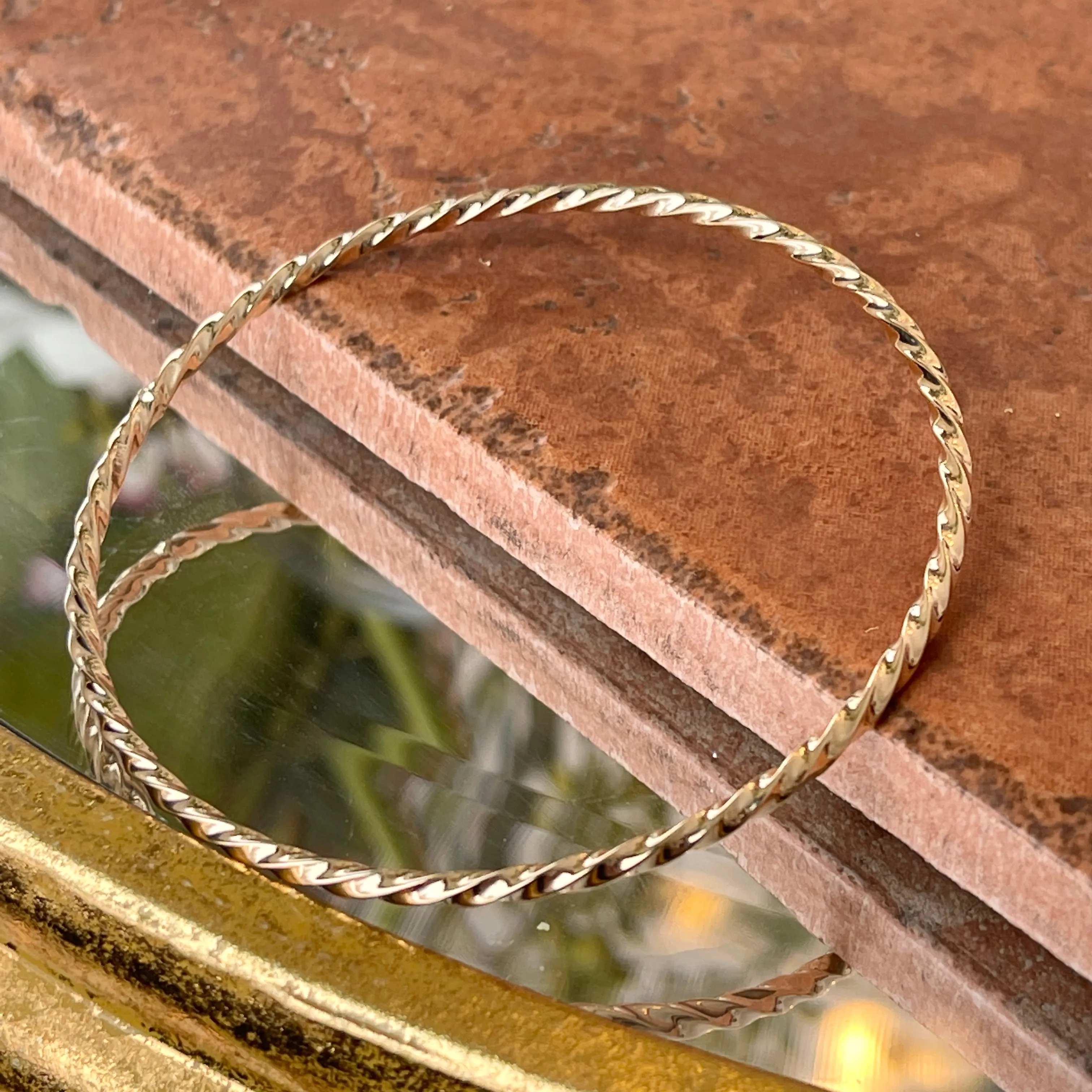 14KT Yellow Gold Twisted 2.5mm Slip On Bangle Bracelet