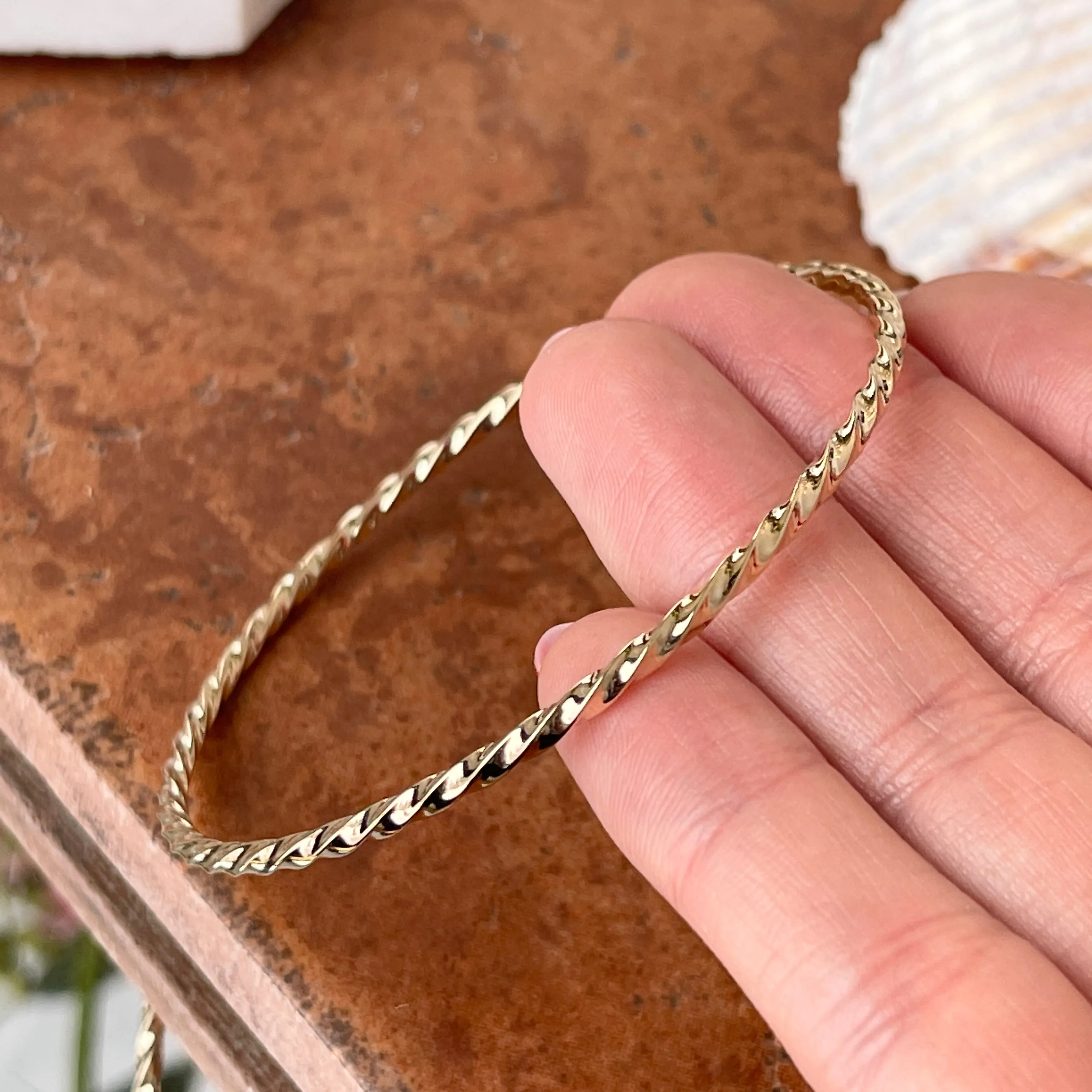 14KT Yellow Gold Twisted 2.5mm Slip On Bangle Bracelet