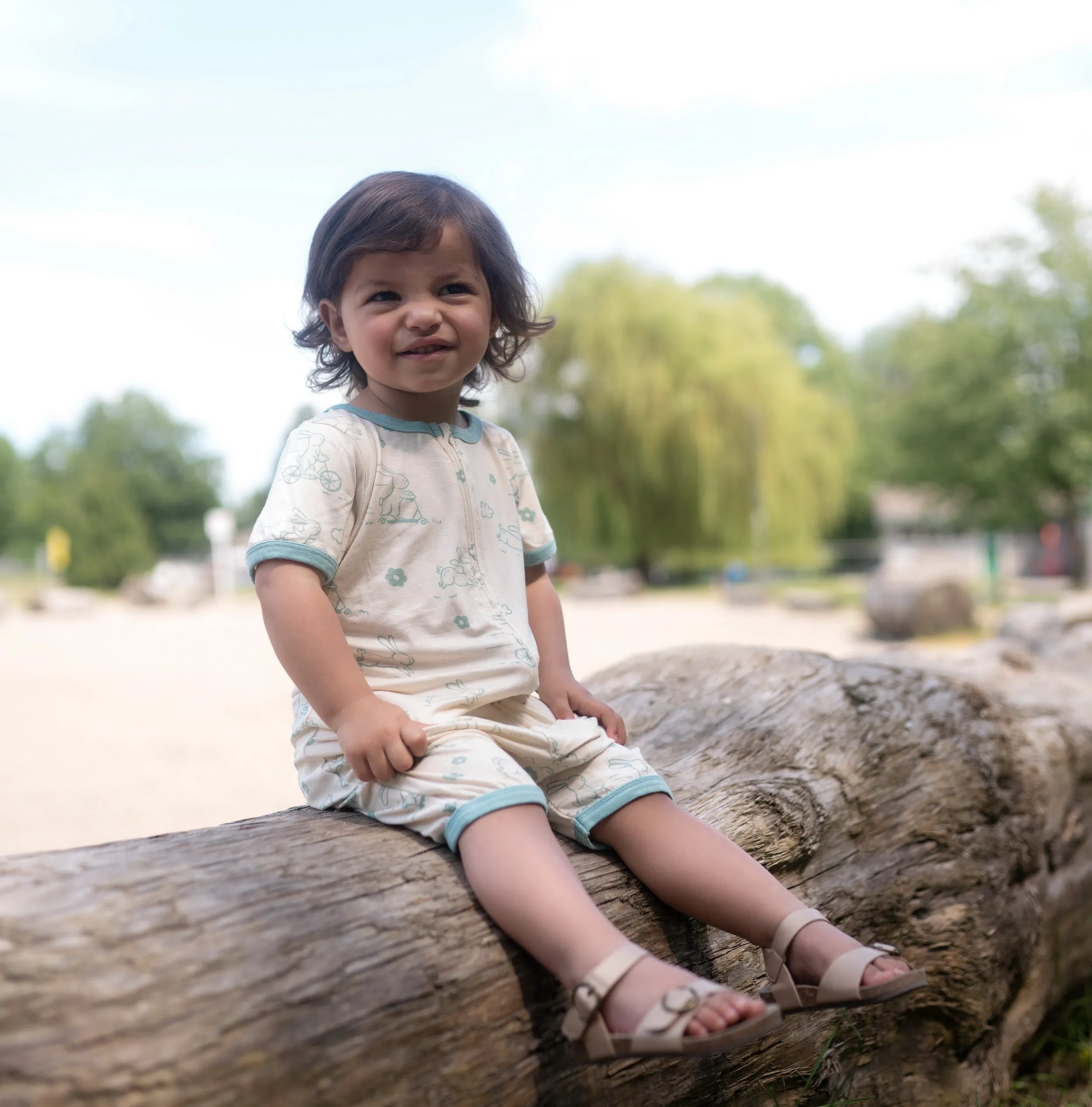 Bamboo Short Sleeve Zippy Romper (Go Go Bunny Print)