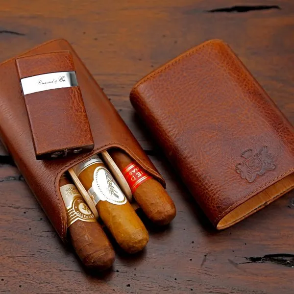 Brizard and Co The "Show Band" 3 Cigar Case - Antique Saddle Leather