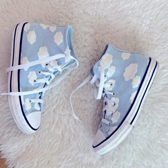 CONVERSEYOUNGER KIDS CHUCK TAYLOR ALL STAR CLOUDY