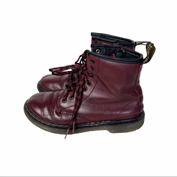 Dr. Martens 1460 Cherry Red Junior Delaney Boot