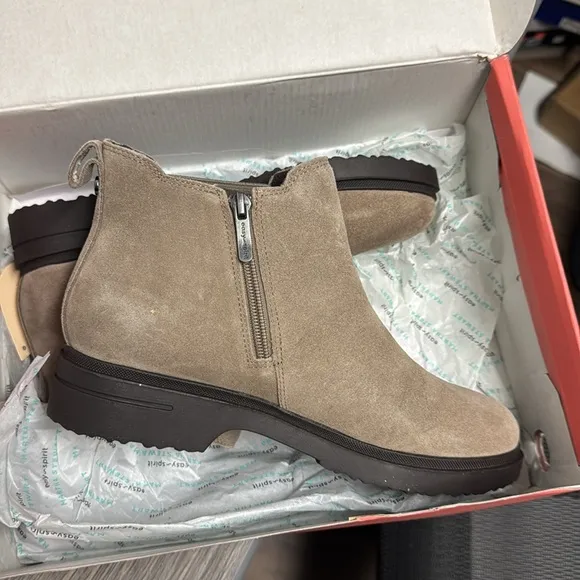 Easy Spirit Women's Boot