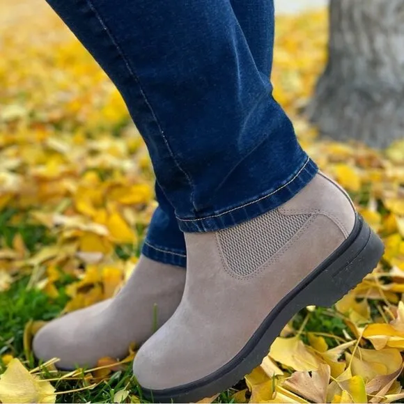Easy Spirit Women's Boot