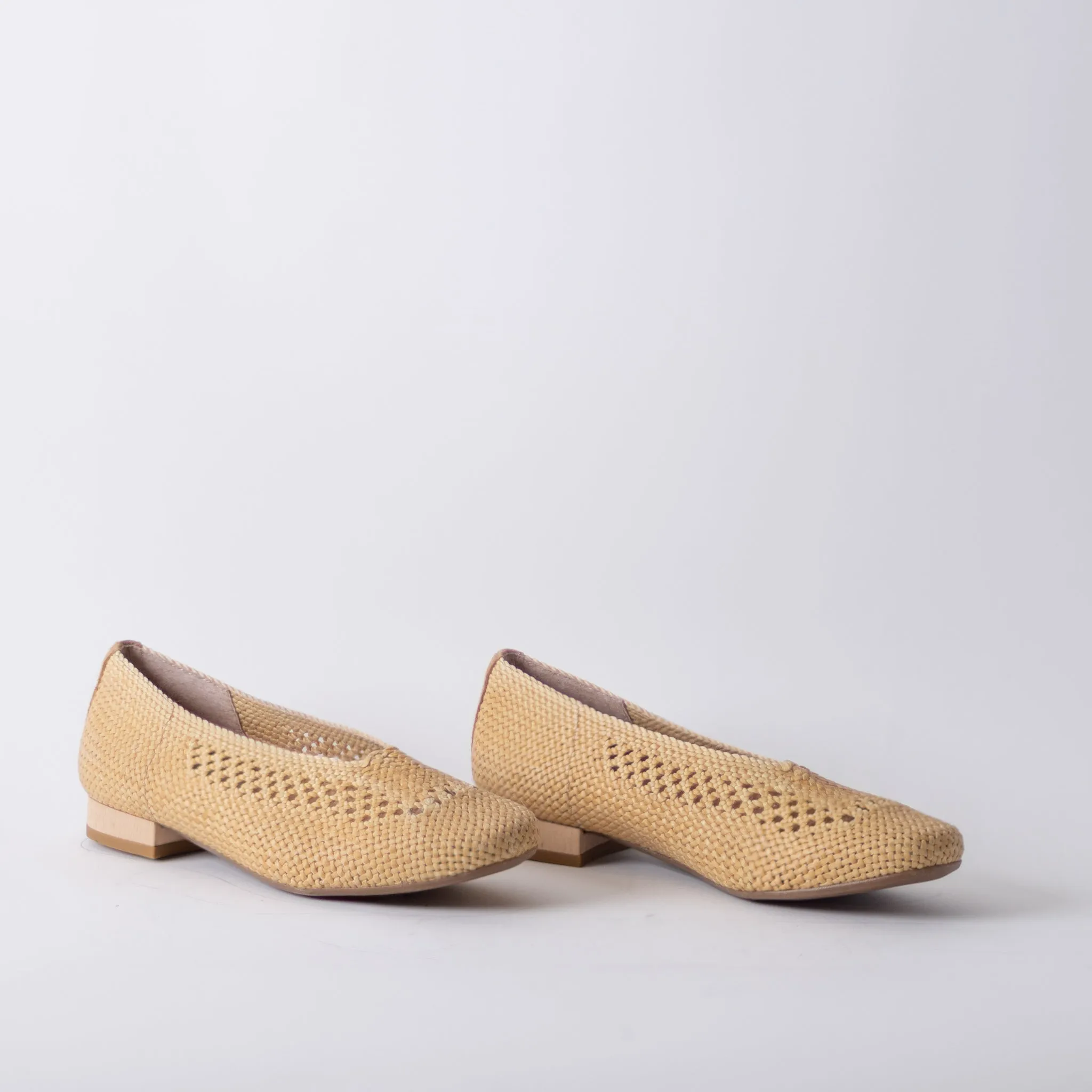 ERIC MICHAEL OLIVIA WOVEN FLATS IN TAN