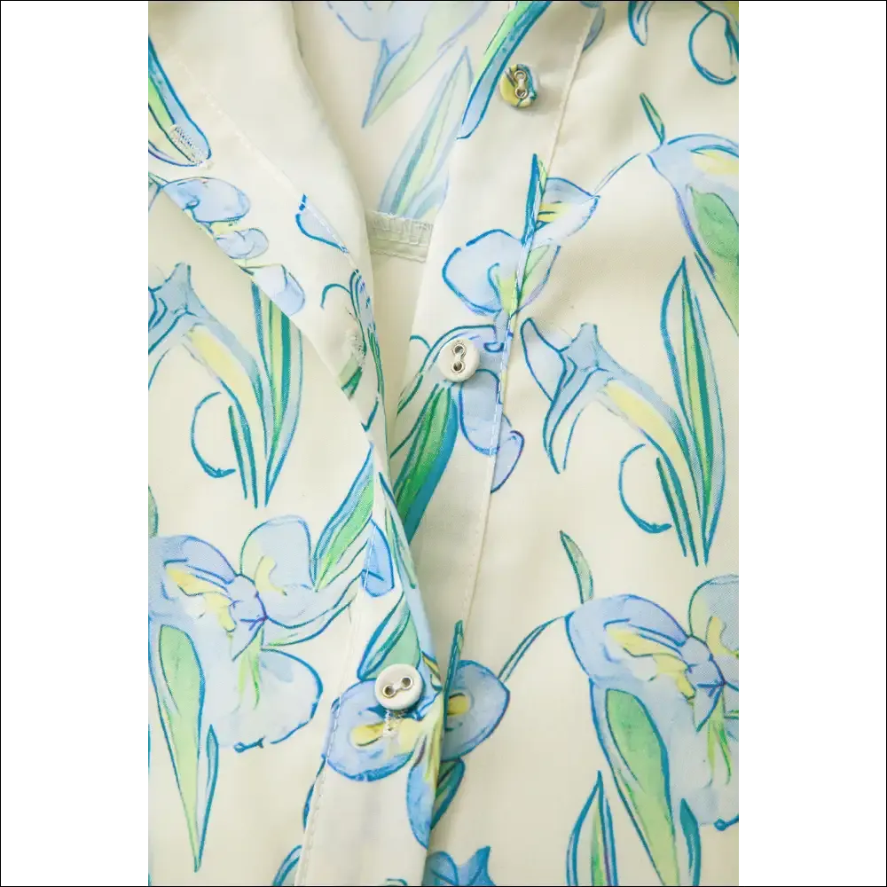Flirty Green Floral Mini Dress with Half Buttons