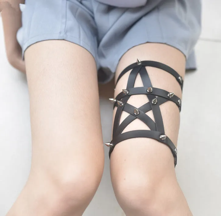 Harajuku punk rivet garter clip leg ring YC20201