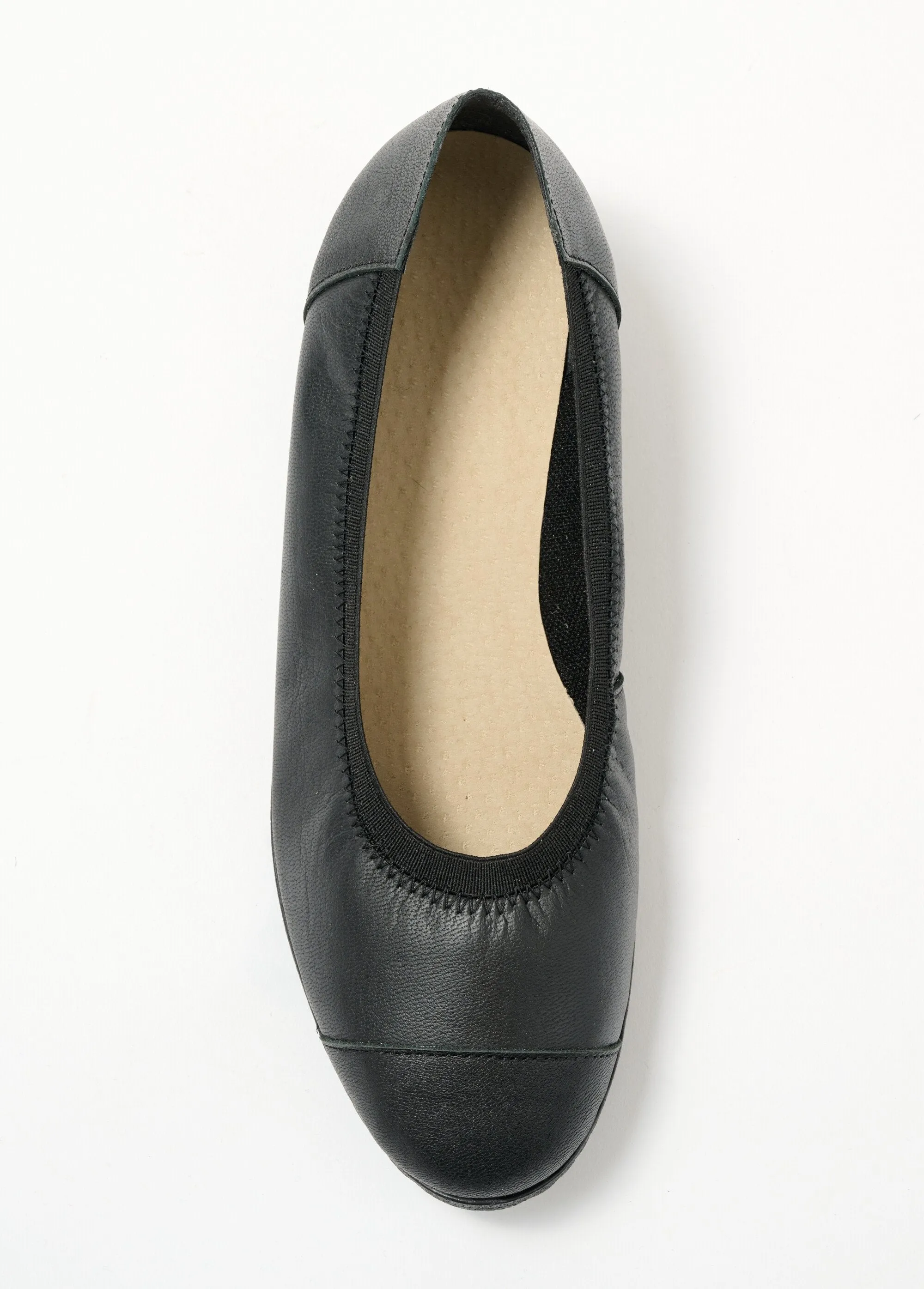 Large-width leather ballet flats