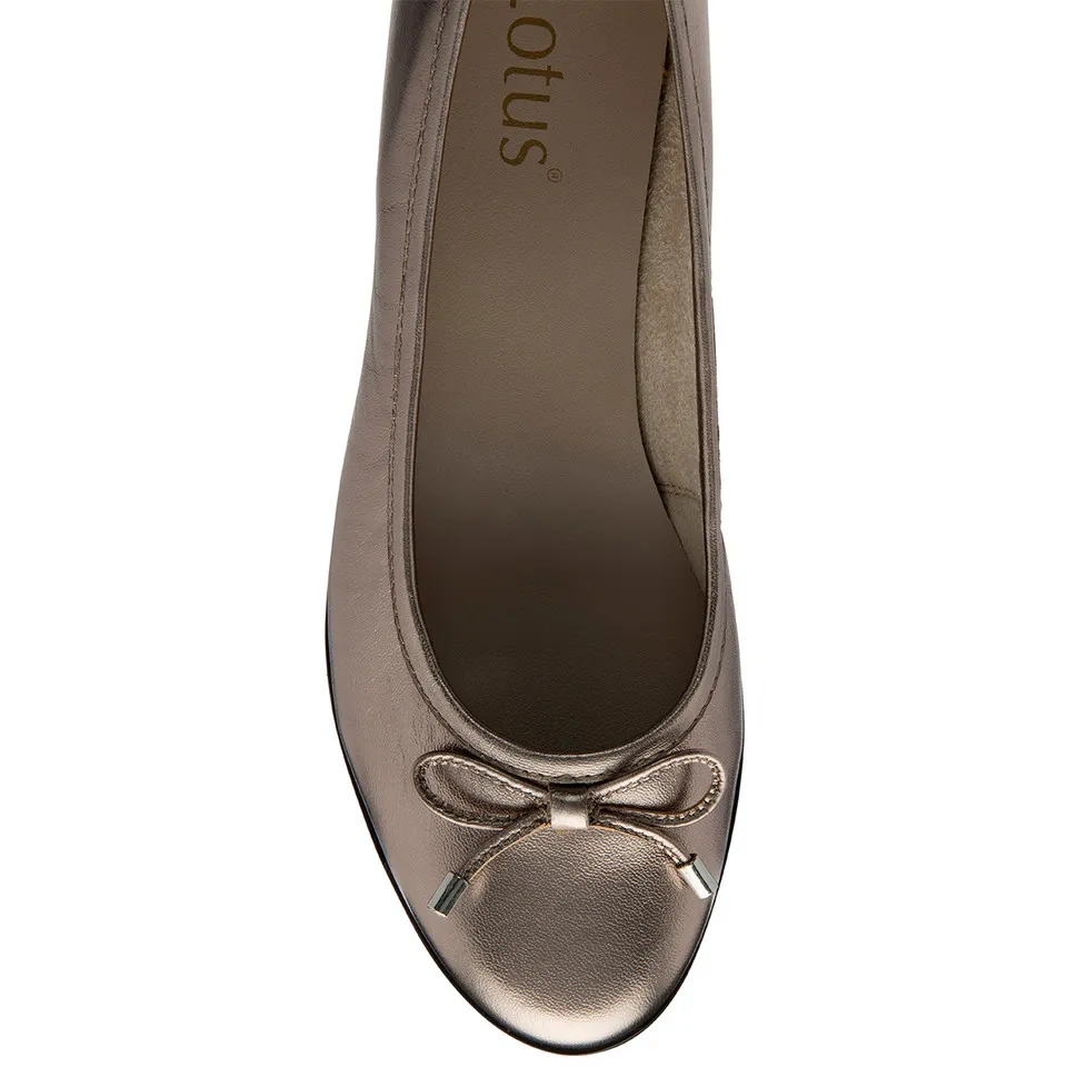 Lotus Fernanda Leather Ballerina Shoes ULS569DJ