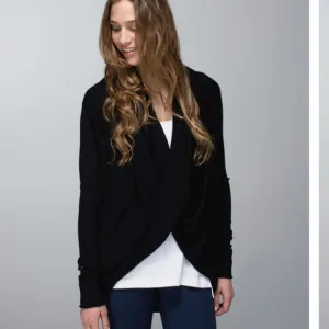 Lululemon Iconic Sweater Wrap‎