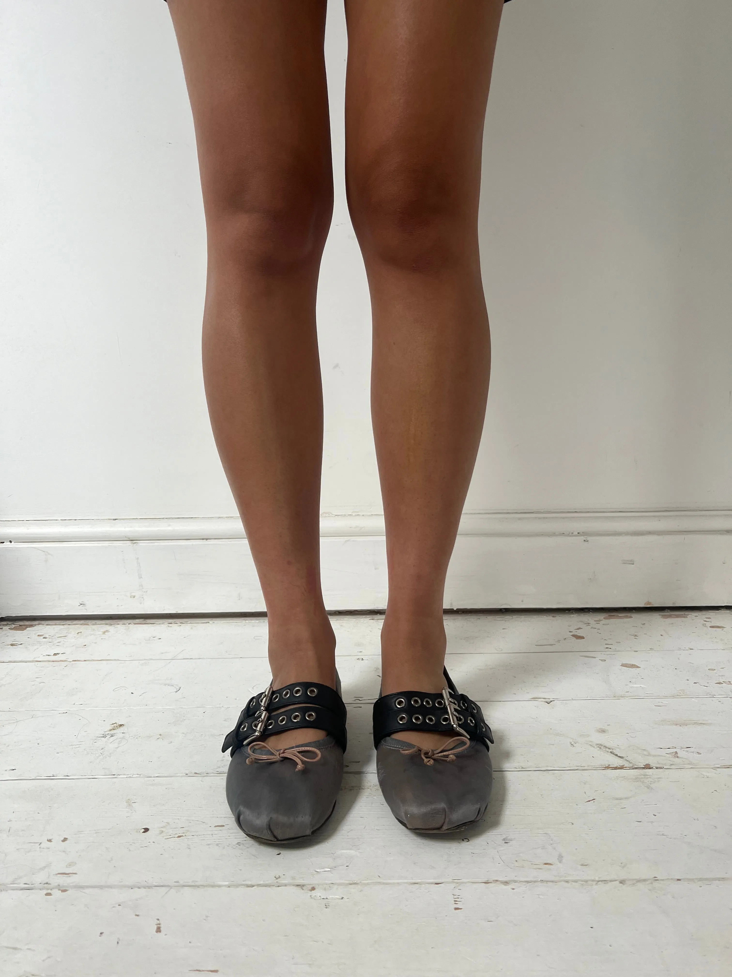 MIU MIU SATIN BALLET FLATS (EU 40)