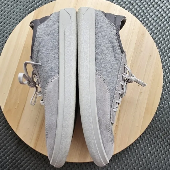 Pūliki Lace-Up Sneaker (Men)OluKai Size 9