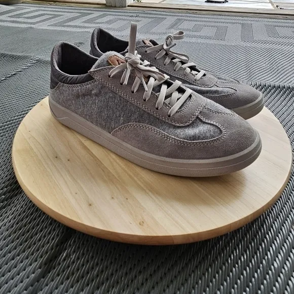 Pūliki Lace-Up Sneaker (Men)OluKai Size 9