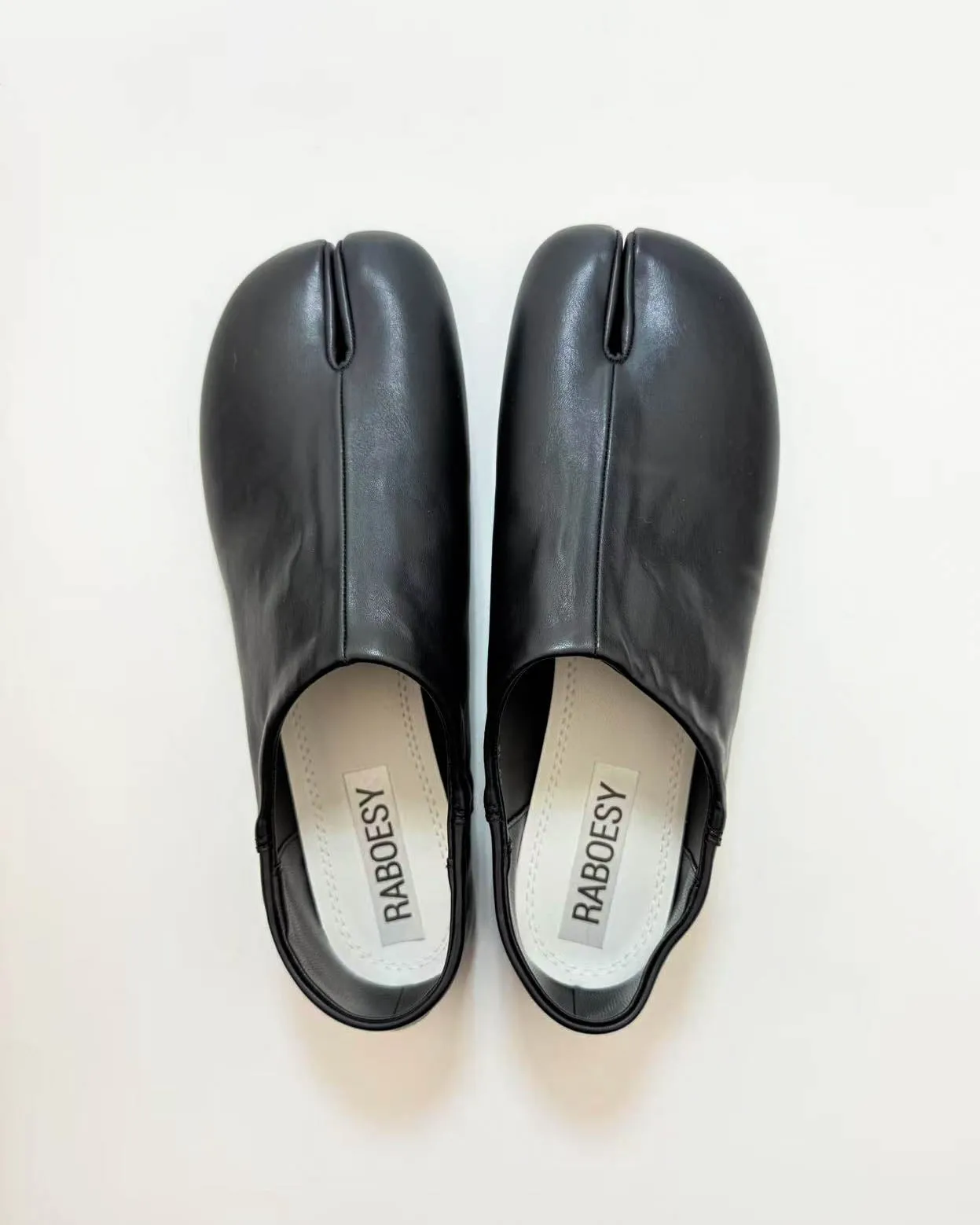 Simple Tabi Ballet Flats