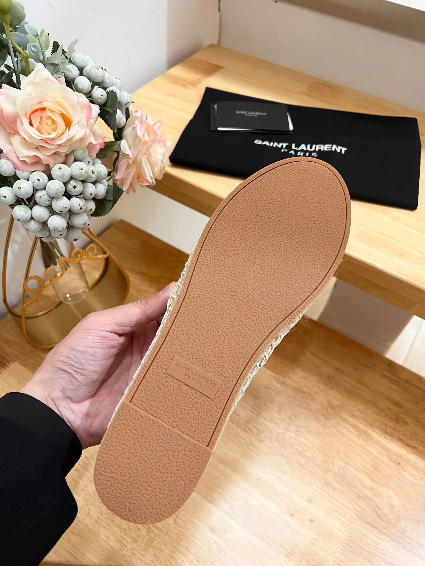 SL YVES EMBOSSED LOGO SLIP ON CREAMY WHITE CALFSKIN