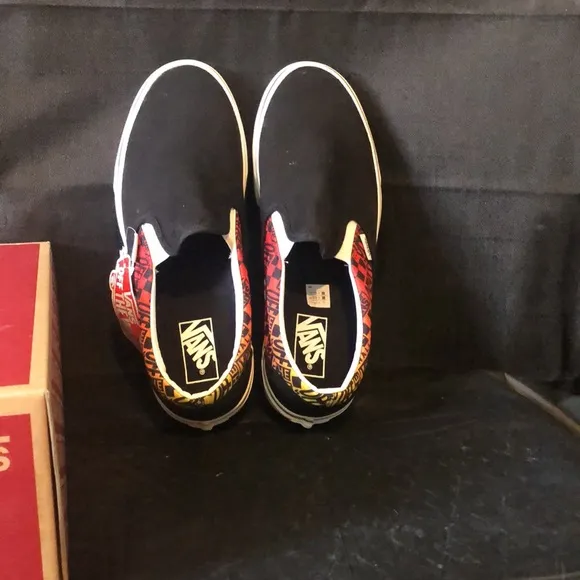 Vans Logo flame size 10 mens new inbox - slip on