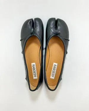 Wrinkles Tabi Ballet Flats