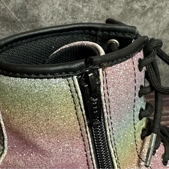 YOUTH 1460 RAINBOW GLITTER SIZE 4