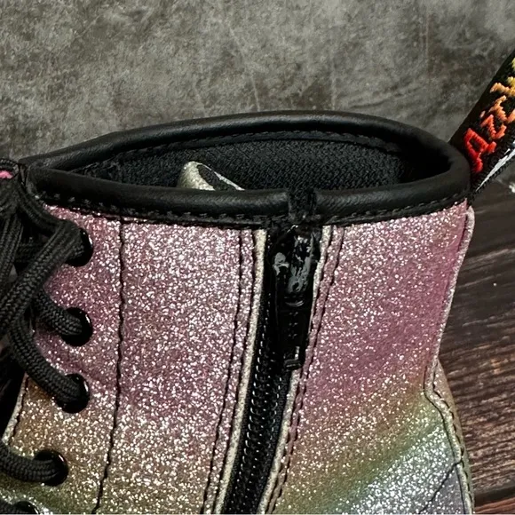 YOUTH 1460 RAINBOW GLITTER SIZE 4